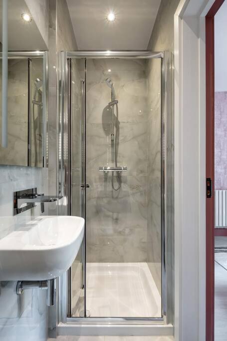 1Lsr - High-End Luxury 2 Bed Designer Apartment Лондон Экстерьер фото